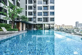 เดอะรูม สาทร-เซนต์หลุยส์