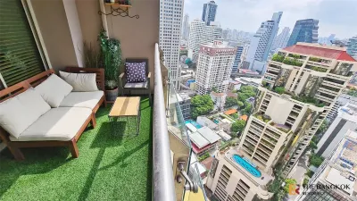 เดอะ เลค คอนโดมิเนียม