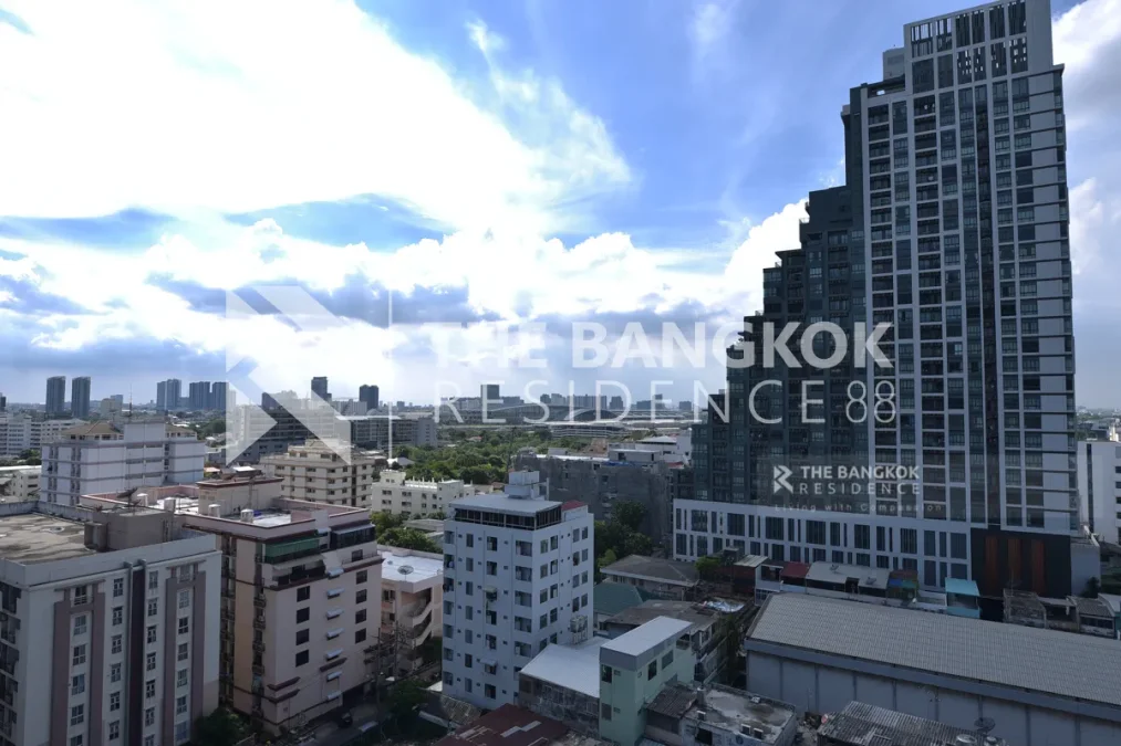 ออนิกซ์ พหลโยธิน