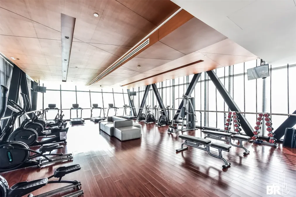 เซ็นทริค สาทร - เซ็นต์หลุยส์