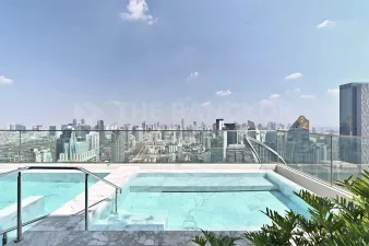 ทเวนตี้เอท ชิดลม