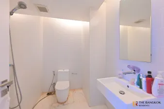 เดอะรูม สุขุมวิท 21