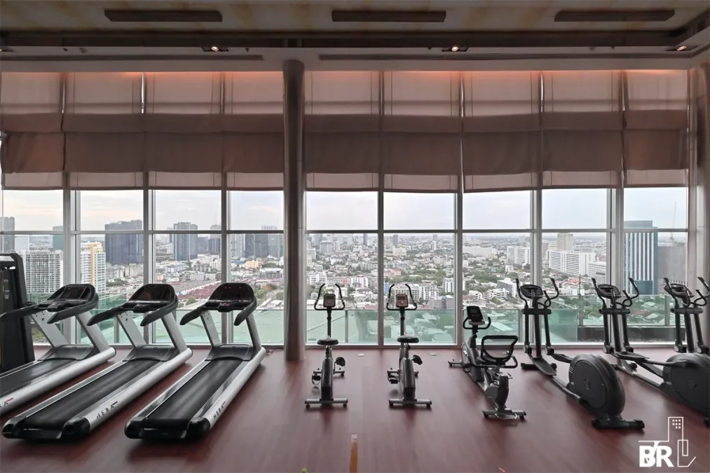 ไลฟ์ แอด ลาดพร้าว 18