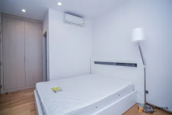 ฟิวส์  สาทร ตากสิน