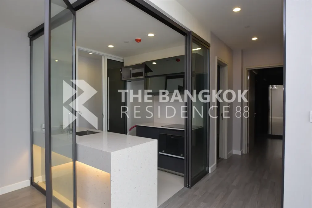 เดอะรูม สาทร-ถนนปั้น