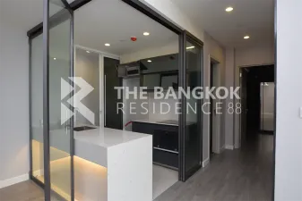 เดอะรูม สาทร-ถนนปั้น