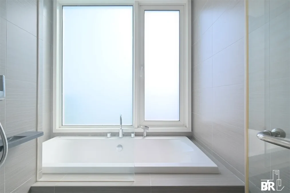 สิริ แอท สุขุมวิท