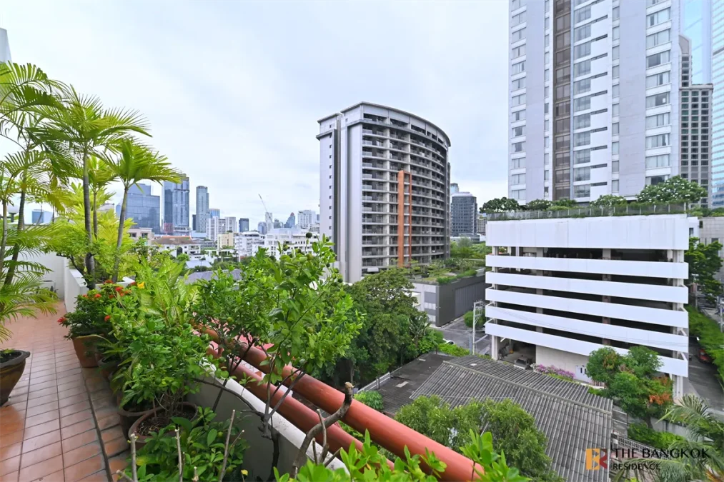 ลาเมซอง  ร่วมฤดี คอนโดมิเนียม