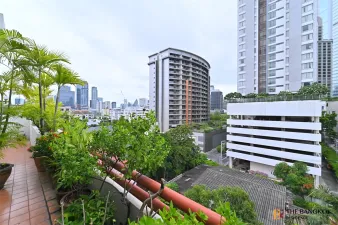 ลาเมซอง  ร่วมฤดี คอนโดมิเนียม