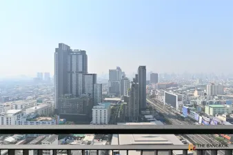 ไลฟ์ รัชดาภิเษก