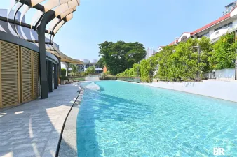 เดอะ โมนูเมนต์ ทองหล่อ