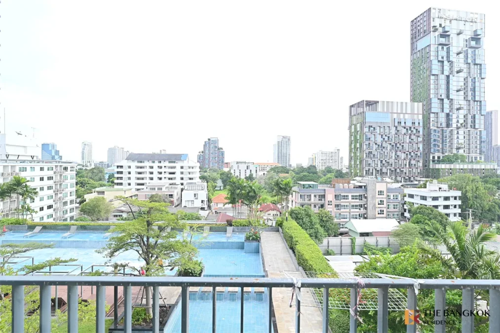 สิริ แอท สุขุมวิท