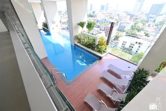 แอ็บสแตรกส์ พหลโยธิน พาร์ค