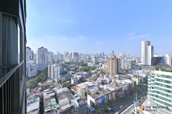 เอชคิว บาย แสนสิริ