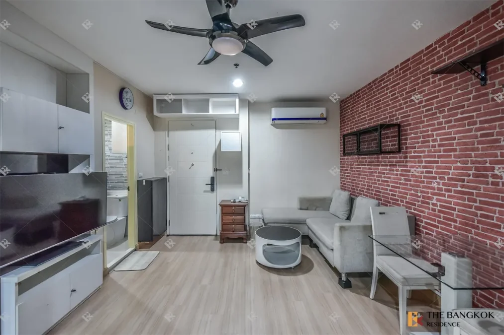 ไลฟ์ แอด ลาดพร้าว 18