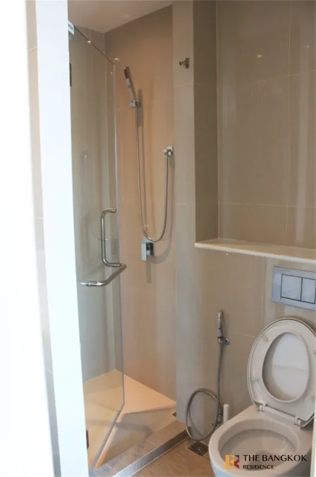 เอช สุขุมวิท 43 คอนโดมิเนียม