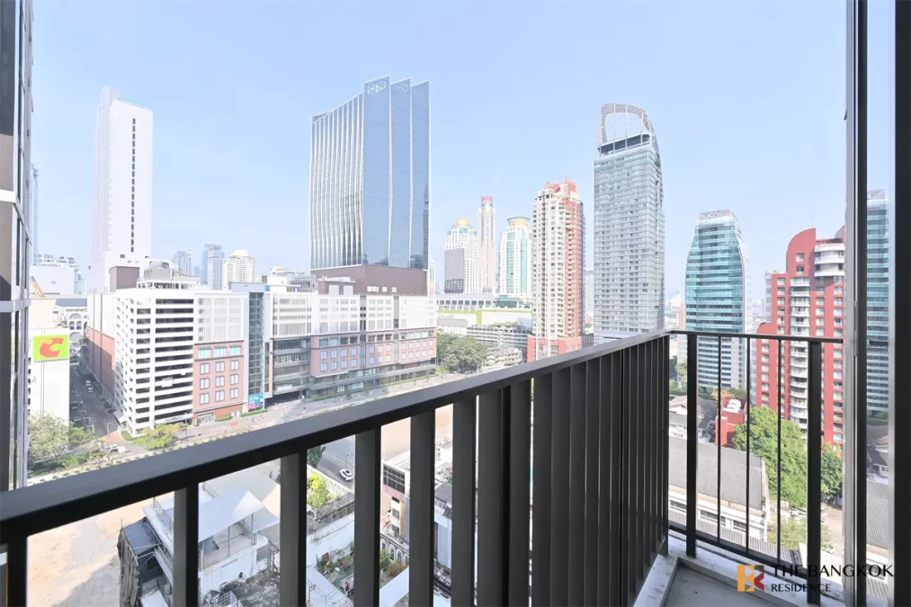 ทเวนตี้เอท ชิดลม