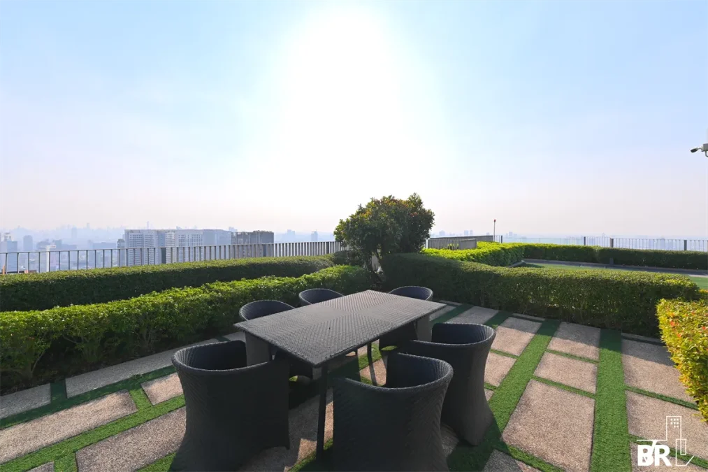 เอ็ม ลาดพร้าว