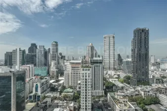 ดิ แอดเดรส สาทร 12