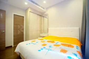 คิว คอนโด อโศก