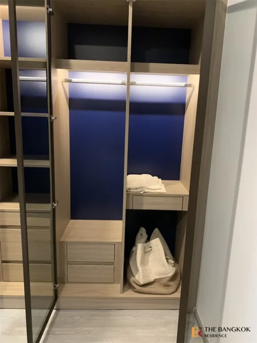 เอกซ์ที เอกมัย