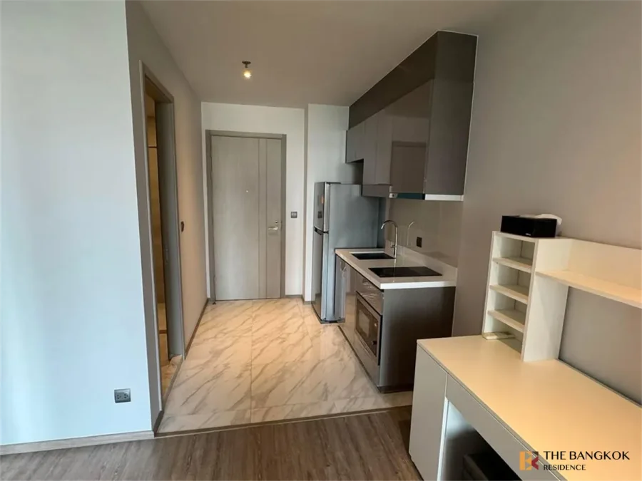 ริธึ่ม เอกมัย