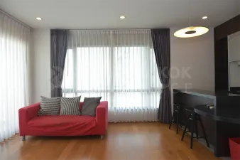 เดอะ เวอร์ติคัล อารีย์