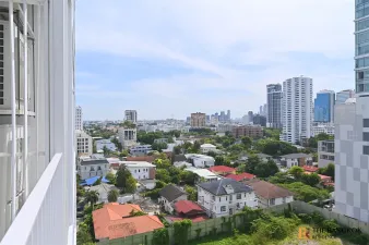 เอชคิว บาย แสนสิริ