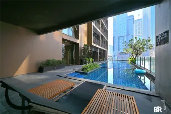 คอนโด โนเบิล รีไฟน์