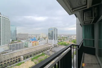 ไลฟ์ รัชดาภิเษก