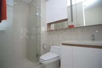 คิว หลังสวน