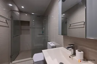 เดอะ ไลน์ อโศก-รัชดา