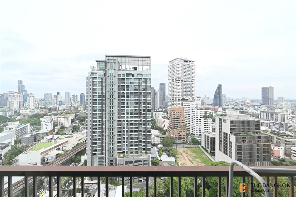 คอนโด โนเบิล รีไฟน์