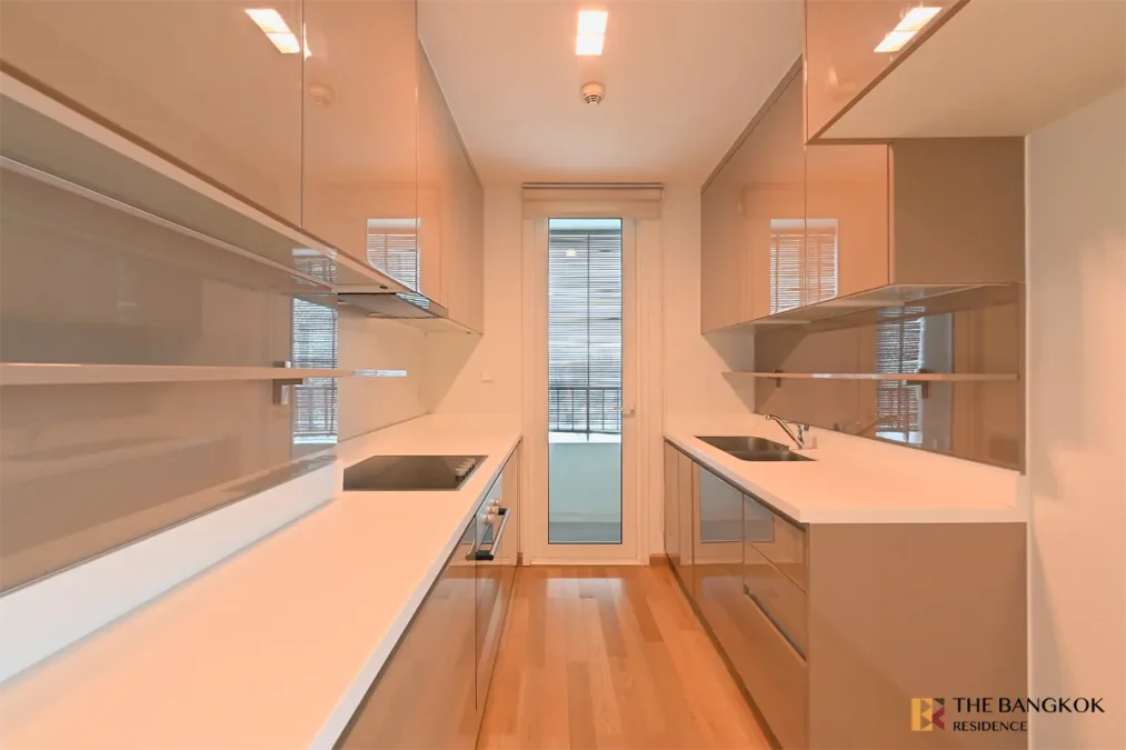 สิริ แอท สุขุมวิท