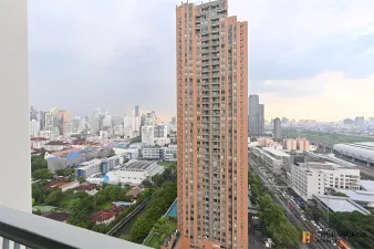 คิว คอนโด อโศก