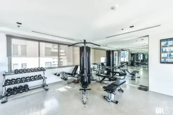 เดอะ รีเจ้นท์ ศาลาแดง