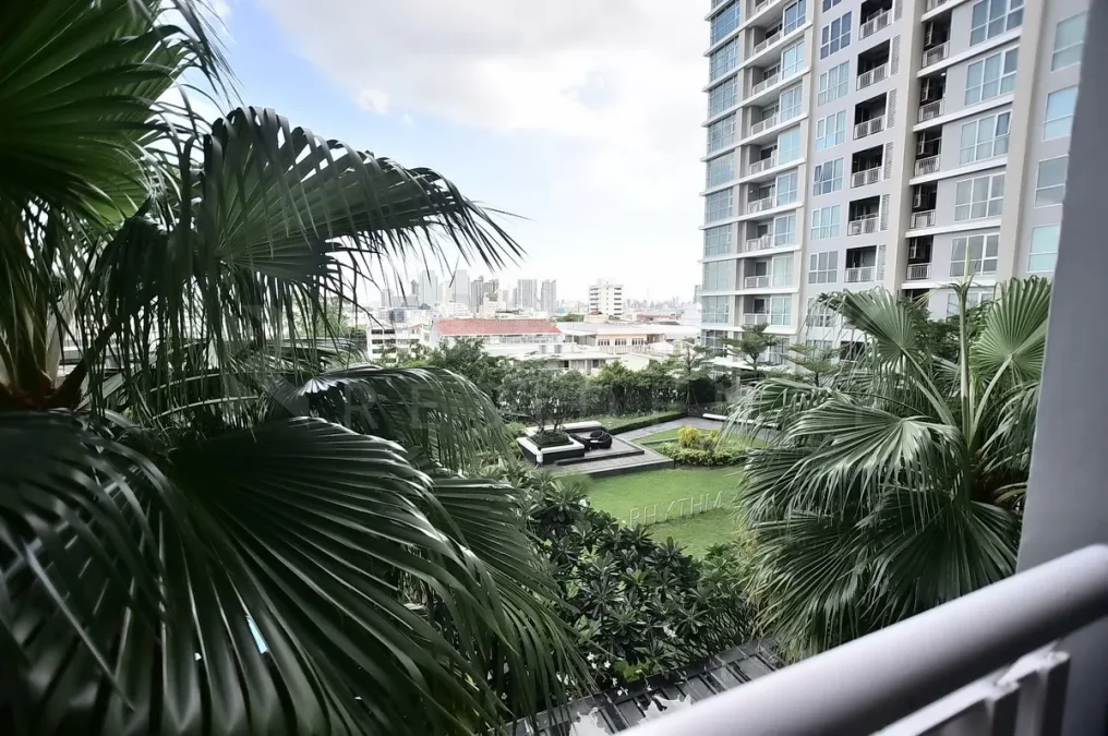 ริธึ่ม รัชดา