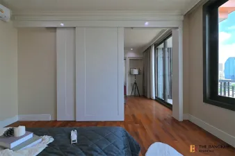 อกัสตัน สุขุมวิท 22