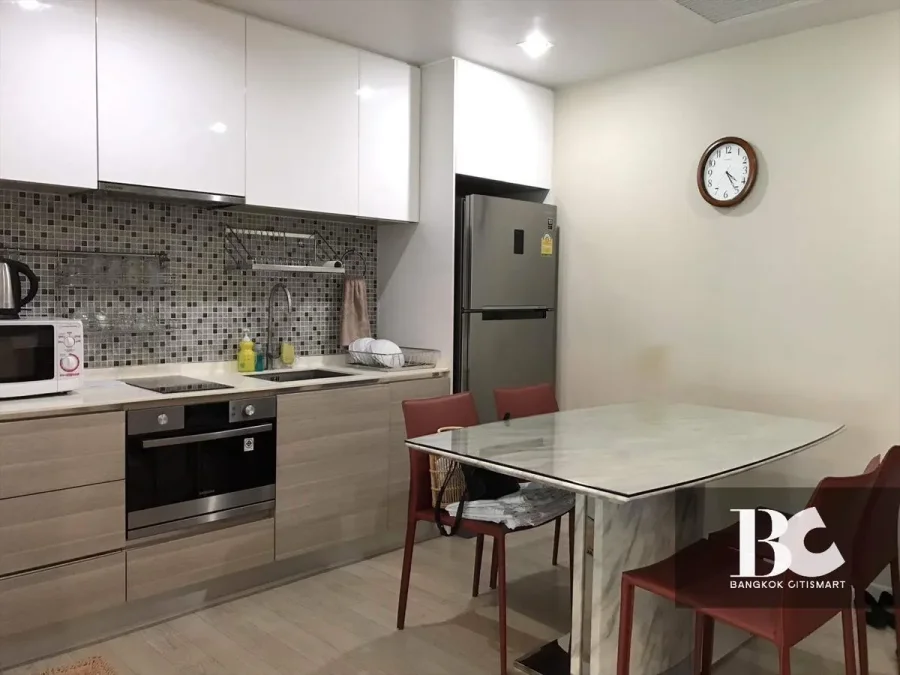 The Room
Sukhumvit 21