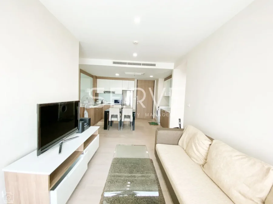 สุดยอดวิว ชั้นสูงเสียดฟ้า กับ 2 นอน มีอ่าง ห้องกว้าง บนทำเลดีๆ คอนโดเชื่อมต่อเข้า BTS ทองหล่อ