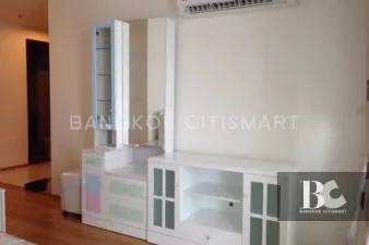 ABSTRACTS
PHAHONYOTHIN PARK