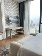 ขายพร้อมผู้เช่าคอนโดมิเนียม มาร์ค สุขุมวิท  185 sq.m, 2 ห้องนอน