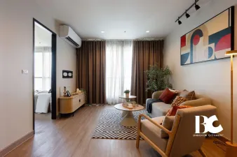 รึทึ่ม สาทร คอนโดริมถนนสาทรใต้ ห่างรถไฟฟ้า BTS ตากสิน 150 เมตร High Ceiling Lobby  และ High Sky Facilities วิวคุ้งน้ำเจ้าพระยาแบบไม่มีอะไรบดบังสายตา