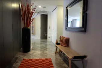 ขายพร้อมผู้เช่าคอนโดมิเนียม แอชตัน เรสซิเดนท์ 41  137 sq.m, 3 ห้องนอน