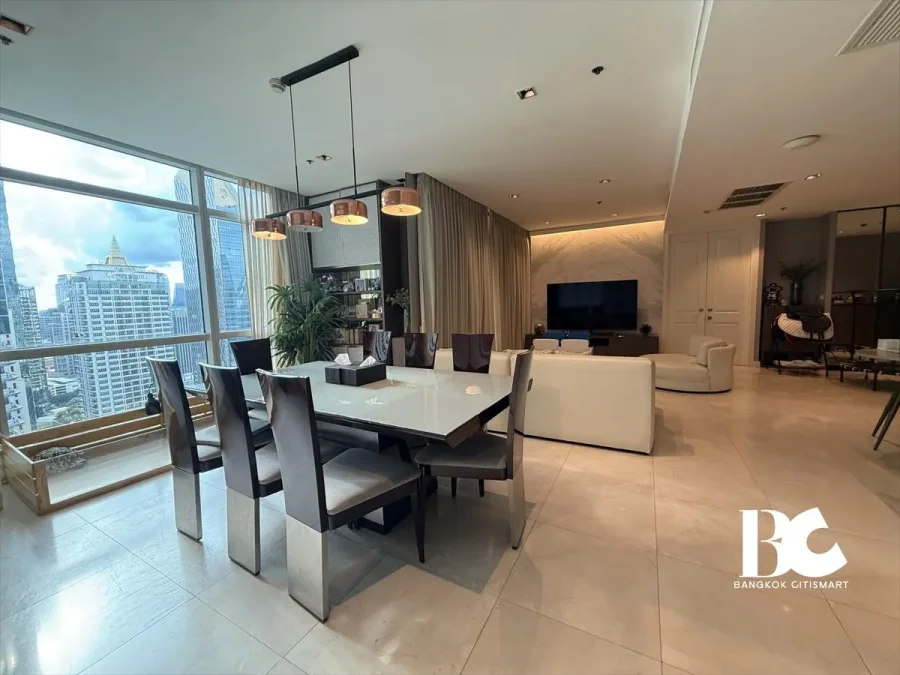 3 Bedrooms at Athenee Residence for rent