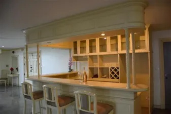 ขาย และให้เช่าคอนโดมิเนียม Oriental Tower  458 sq.m, 4 ห้องนอน