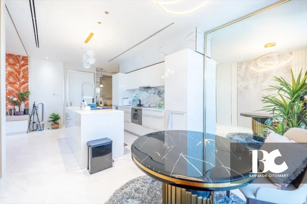 Four Seasons Private Residences