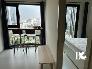 RHYTHM
Sukhumvit 36-38