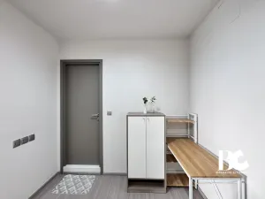 บูทีคคอนโดแห่งแรกจากเอพี ออกแบบสู่ความเป็นที่สุดของทุกด้าน แตกต่างและโดดเด่นด้วยสีแดง “Red Hype” สะท้อนตัวตนในทุกรายละเอียด พร้อมเข้าอยู่แล้ววันนี้ ใกล้รถไฟฟ้า 2 สาย MRT พระราม 9 และ Airport Rail Link มักกะสัน รถไฟฟ้าความเร็วสูงเชื่อม 3 สนามบิน*