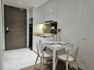 ขายพร้อมผู้เช่าคอนโดมิเนียม ฟินน์ อโศก  40.44 sq.m, 1 ห้องนอน